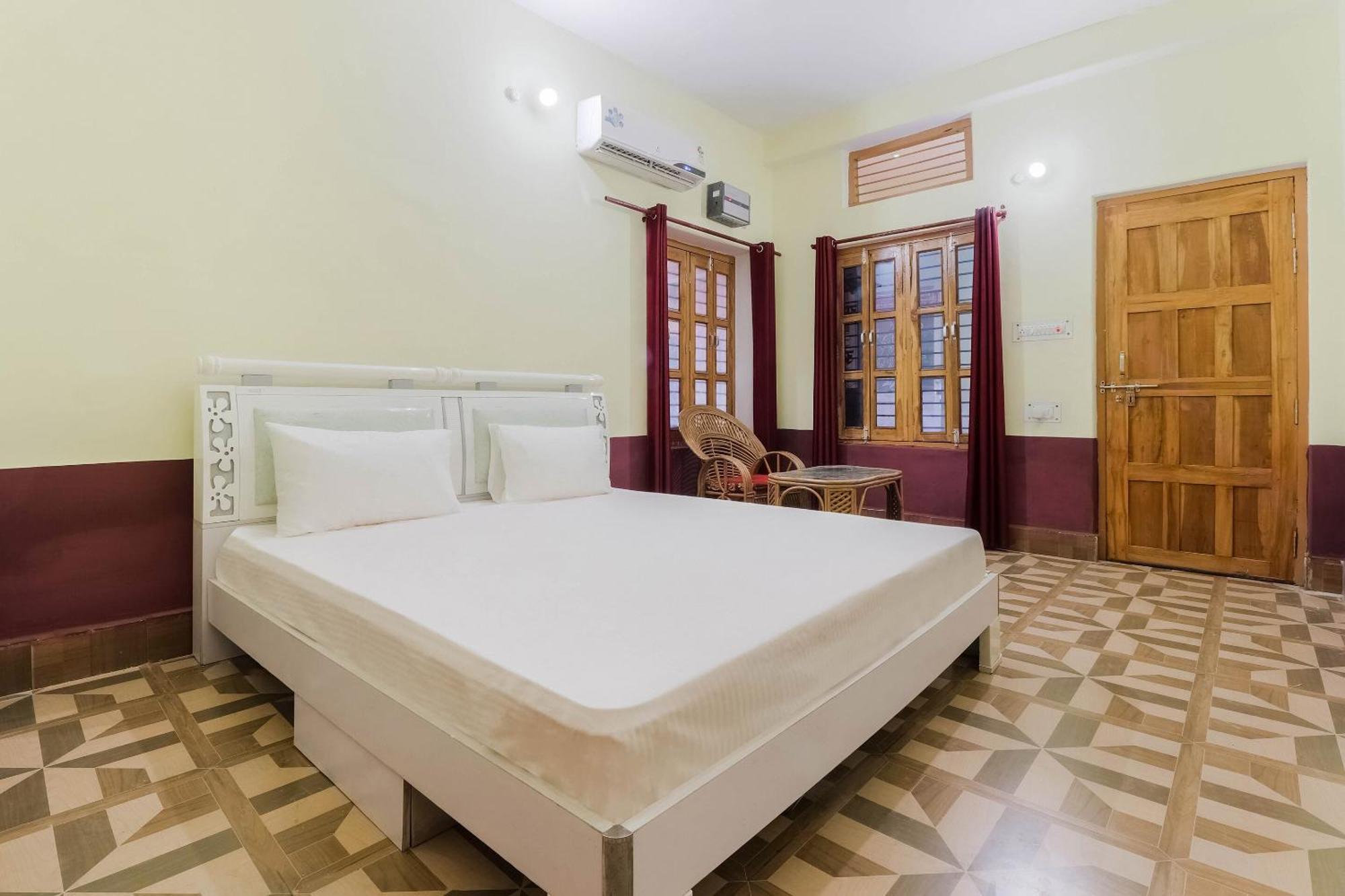 Hotel O Jyotish House Ayodhya Buitenkant foto
