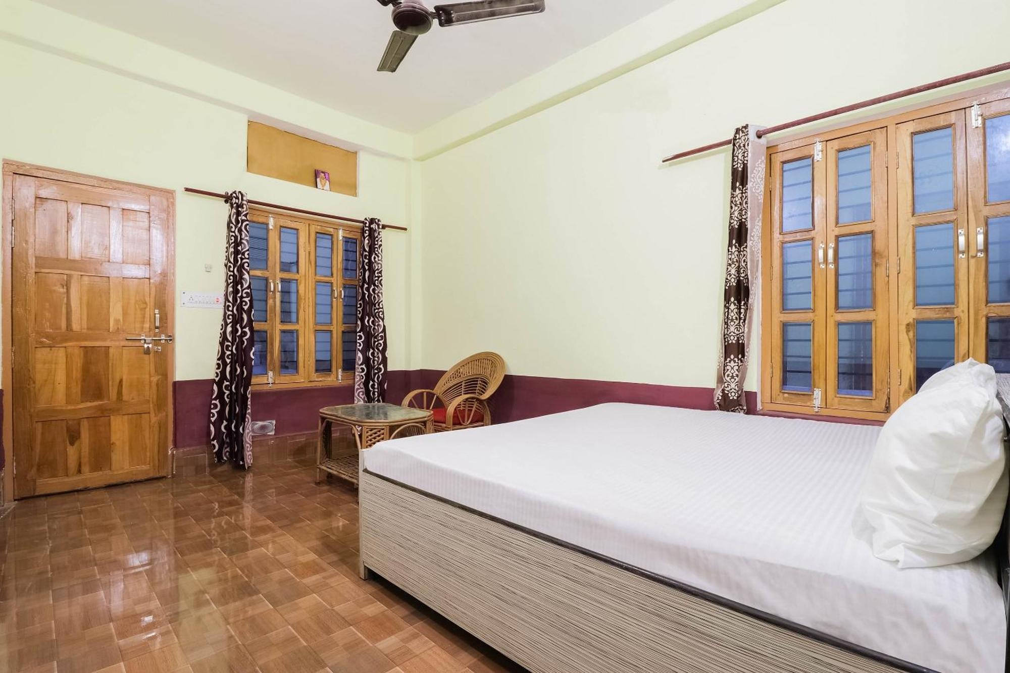 Hotel O Jyotish House Ayodhya Buitenkant foto