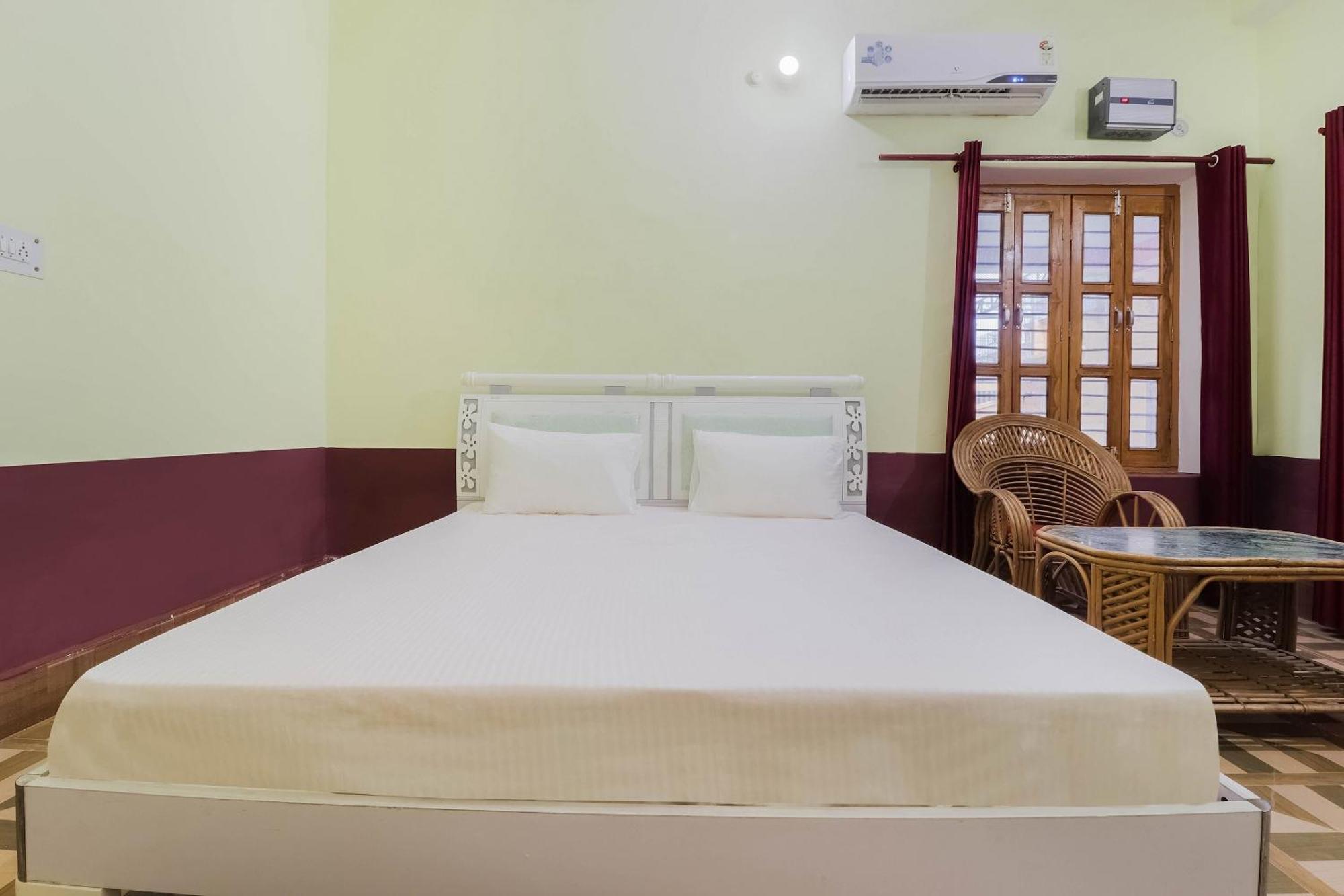 Hotel O Jyotish House Ayodhya Buitenkant foto
