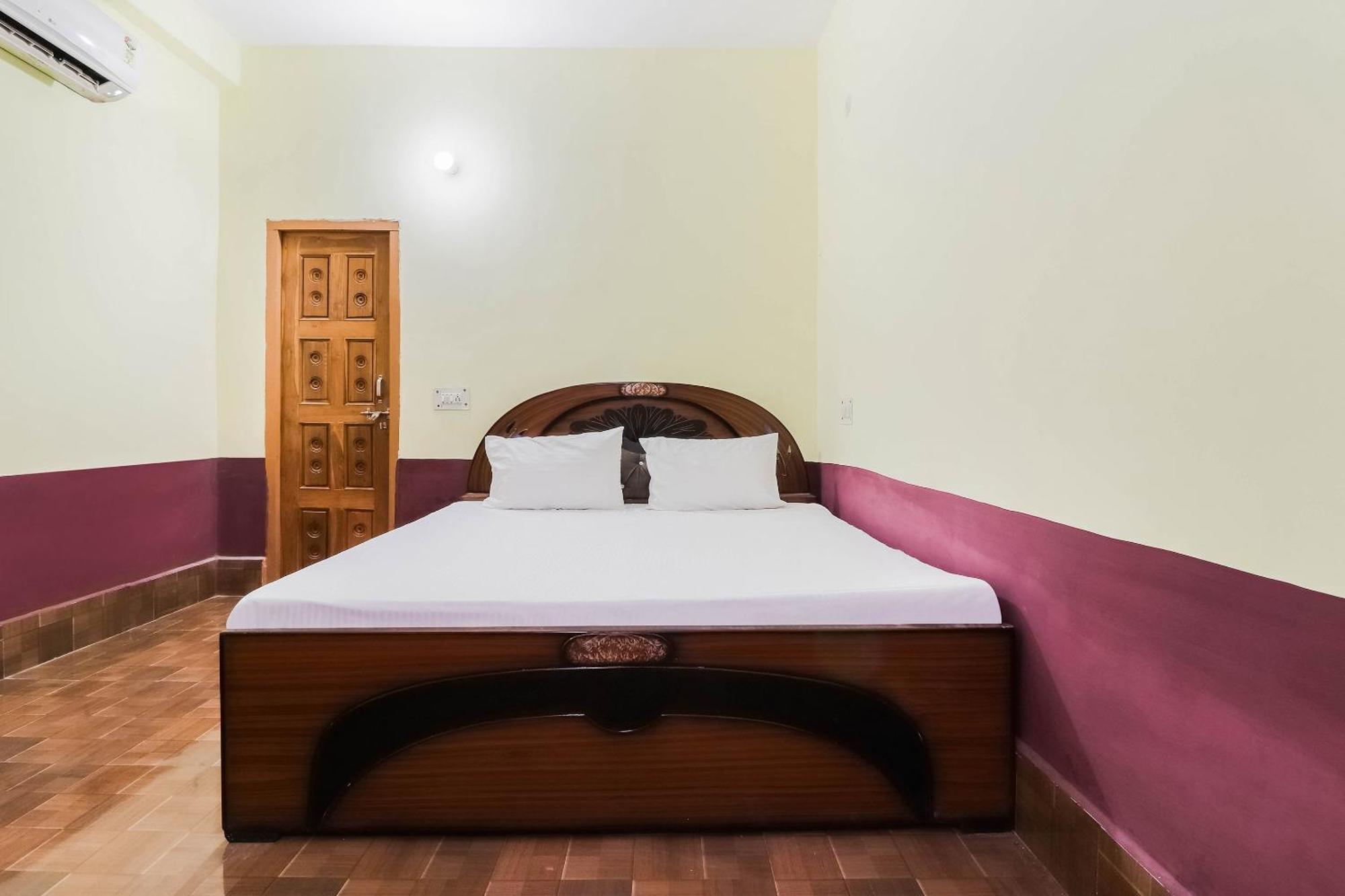Hotel O Jyotish House Ayodhya Buitenkant foto