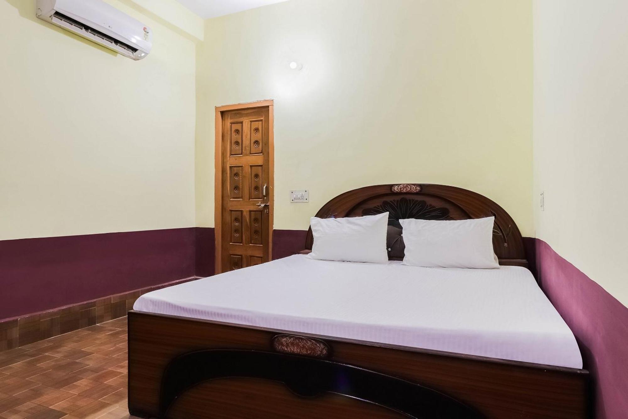 Hotel O Jyotish House Ayodhya Buitenkant foto