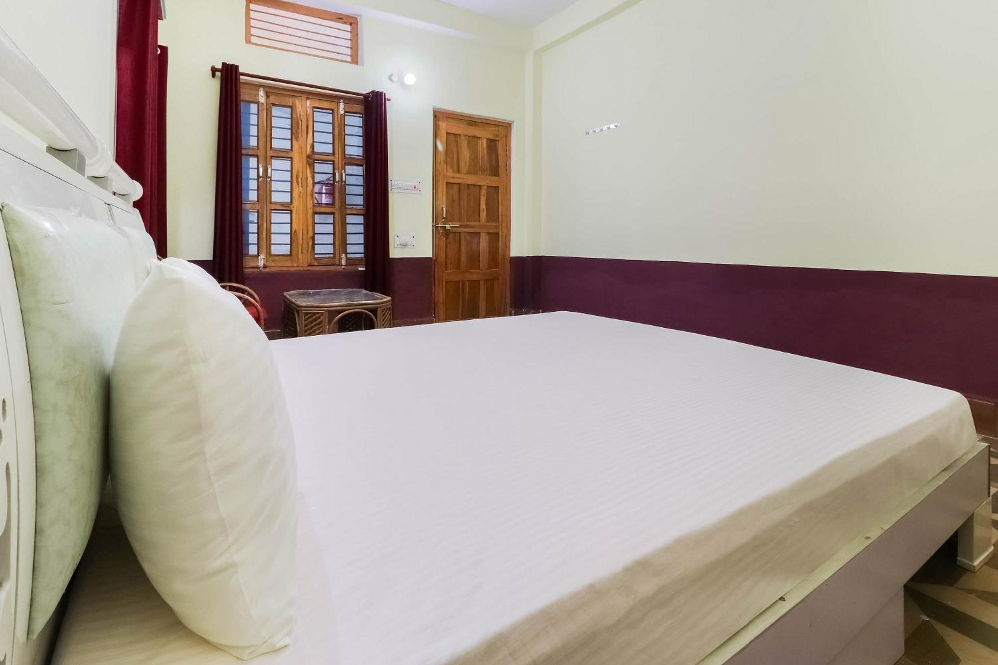 Hotel O Jyotish House Ayodhya Buitenkant foto