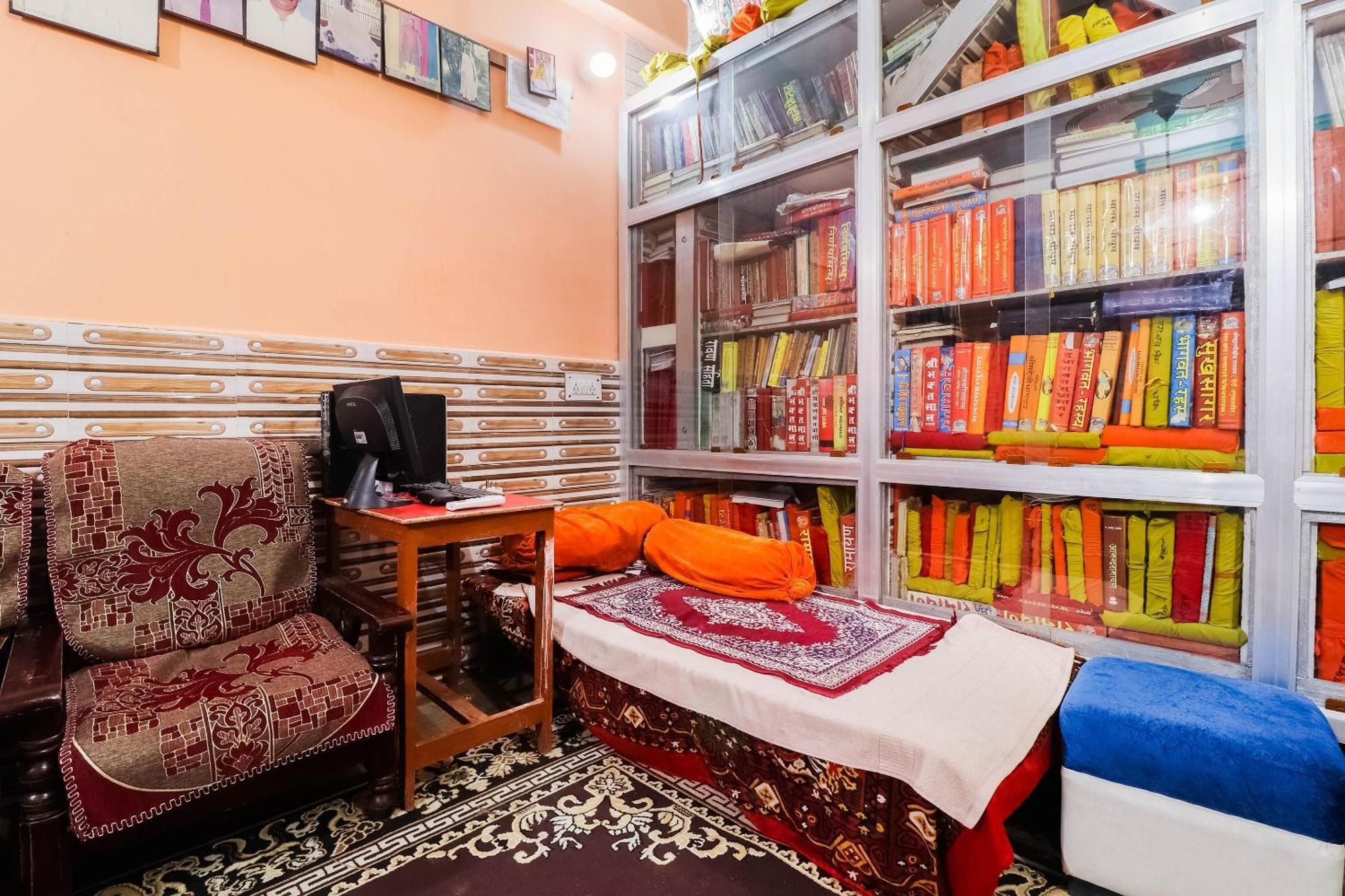 Hotel O Jyotish House Ayodhya Buitenkant foto